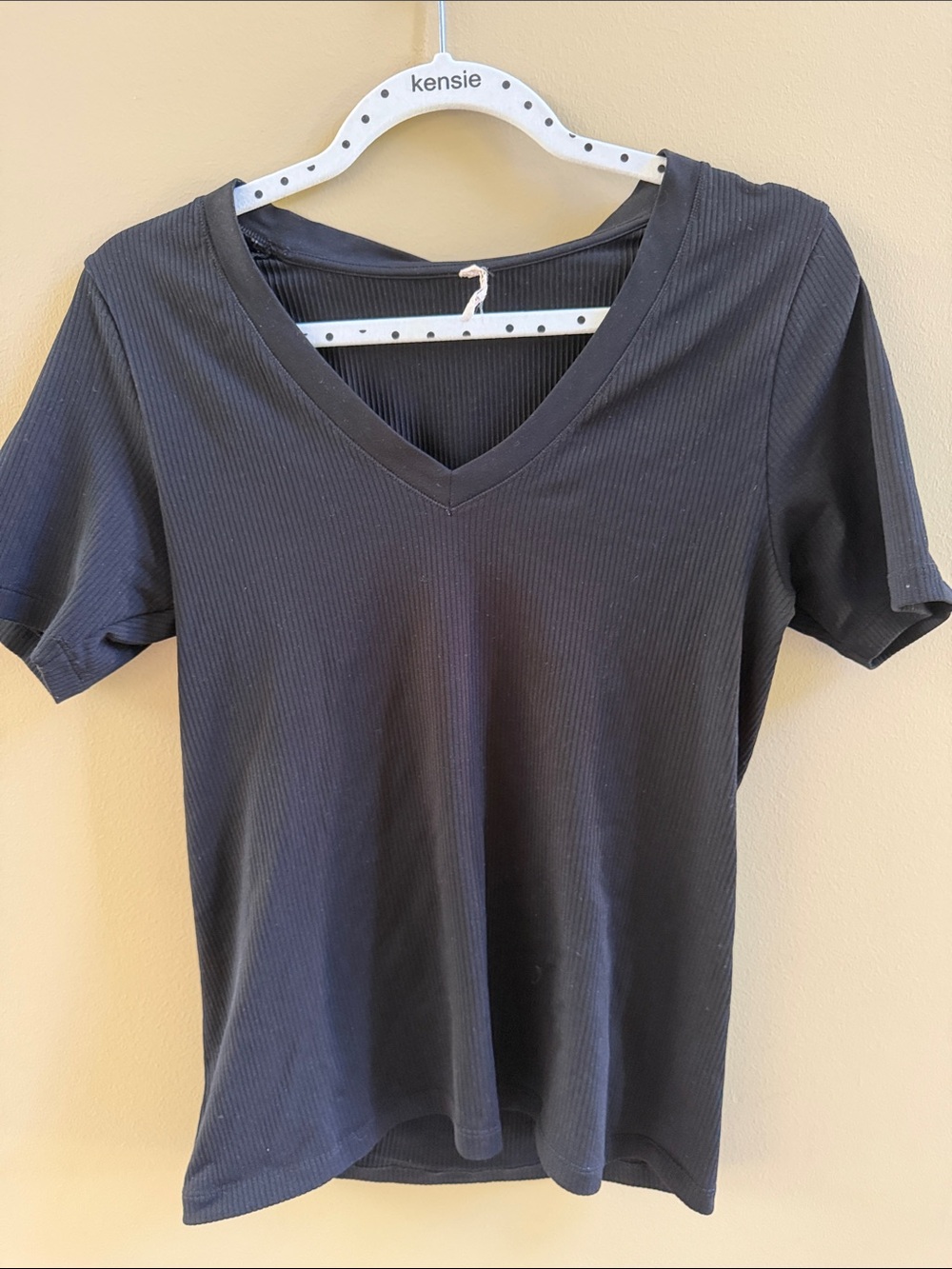 Athleta Black Ribbed V-Neck Short Sleeve Tee